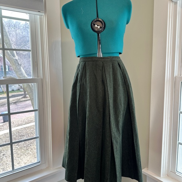 Vintage Forrest Green A-Line box pleat Skirt - Picture 1 of 3